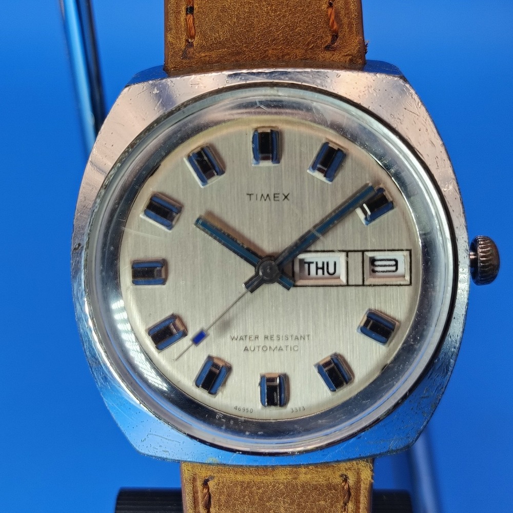 Vintage 1971 Timex Automatic Day Date 39mm Mens Mechanical Watch Leather Strap - Picture 2 of 10